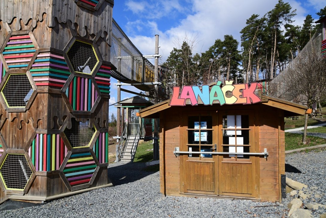 Lanáček v Zoo Olomouc
